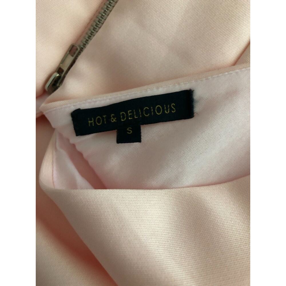 Hot & Delicious Skater Dress Womens S Pink Plunging V Neck Pleated Expo Back Zip - Picture 5 of 8